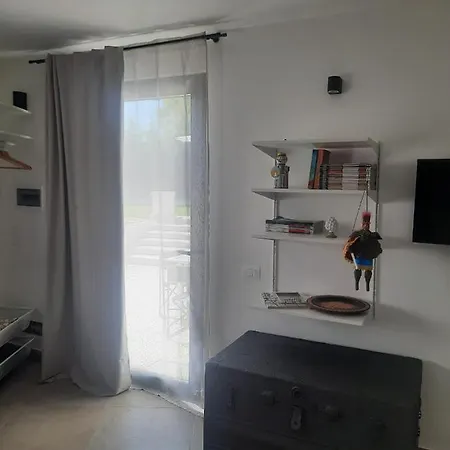 Fondo דירה