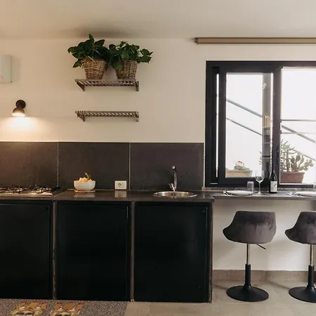 Fondo דירה
